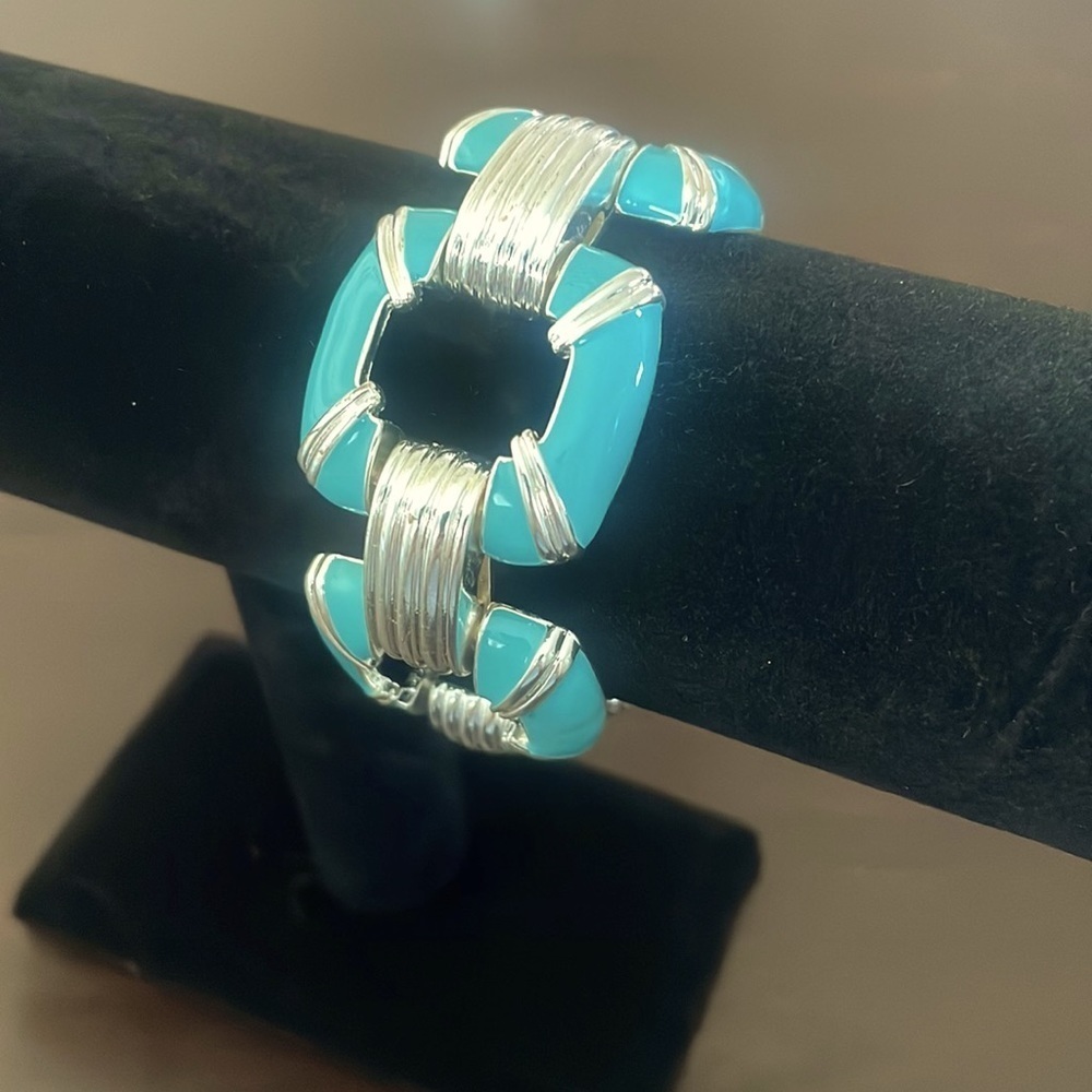 Turquoise Enamel and Silver tone Bracelet 7-1/2 inch